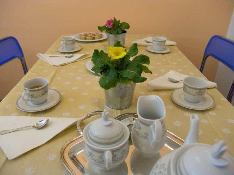 カターニア I Colori Di Sara Bed & Breakfast エクステリア 写真