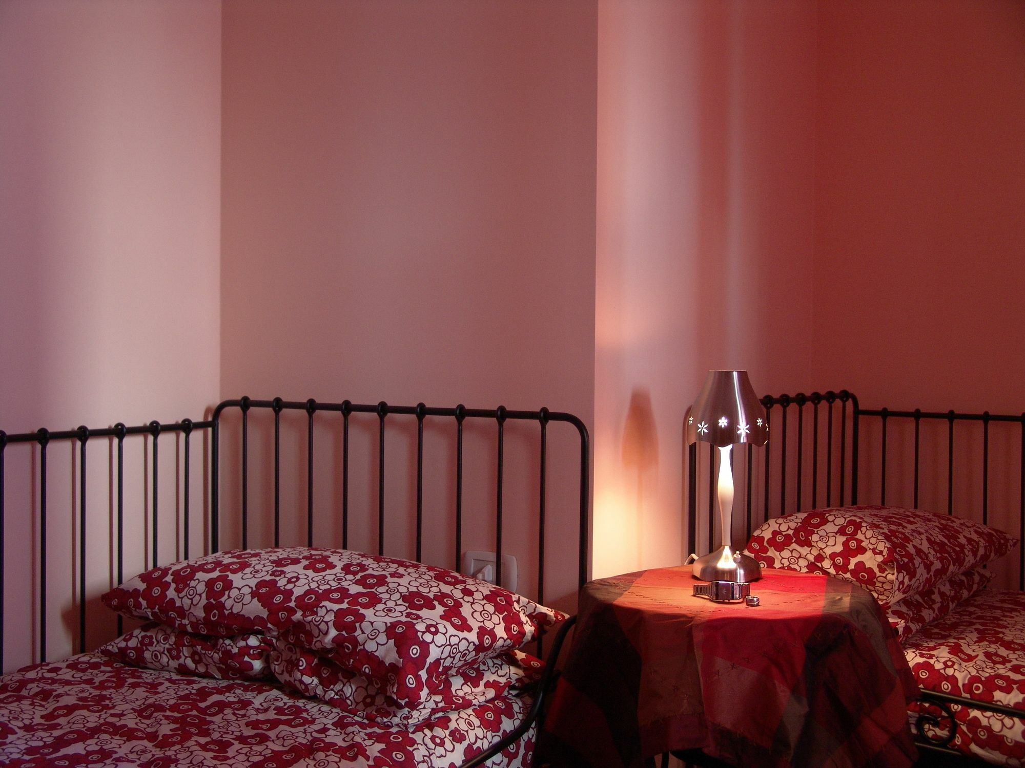 カターニア I Colori Di Sara Bed & Breakfast エクステリア 写真