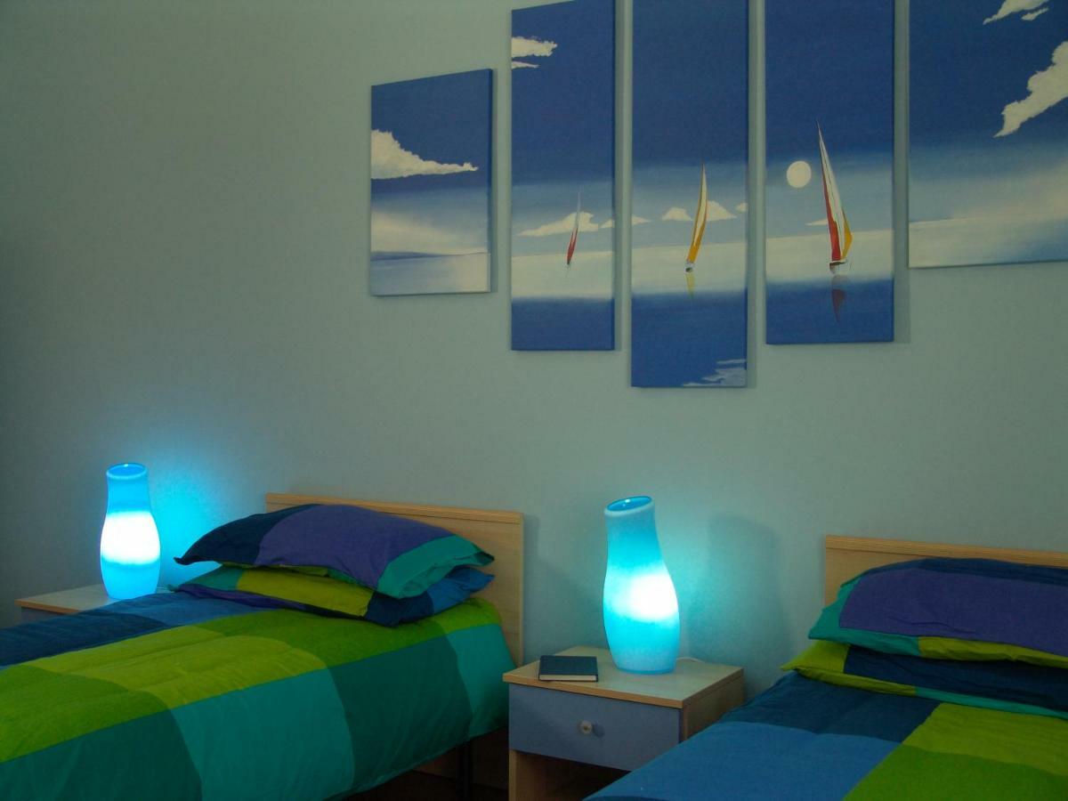 カターニア I Colori Di Sara Bed & Breakfast エクステリア 写真