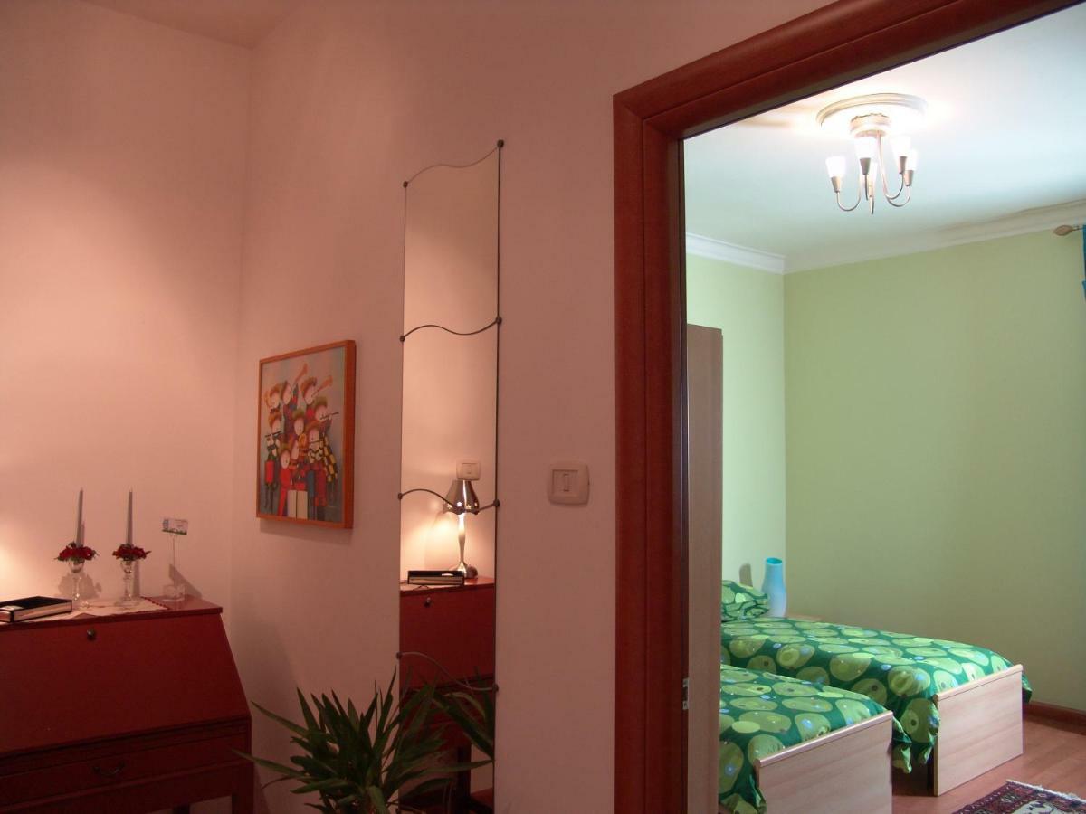 カターニア I Colori Di Sara Bed & Breakfast エクステリア 写真