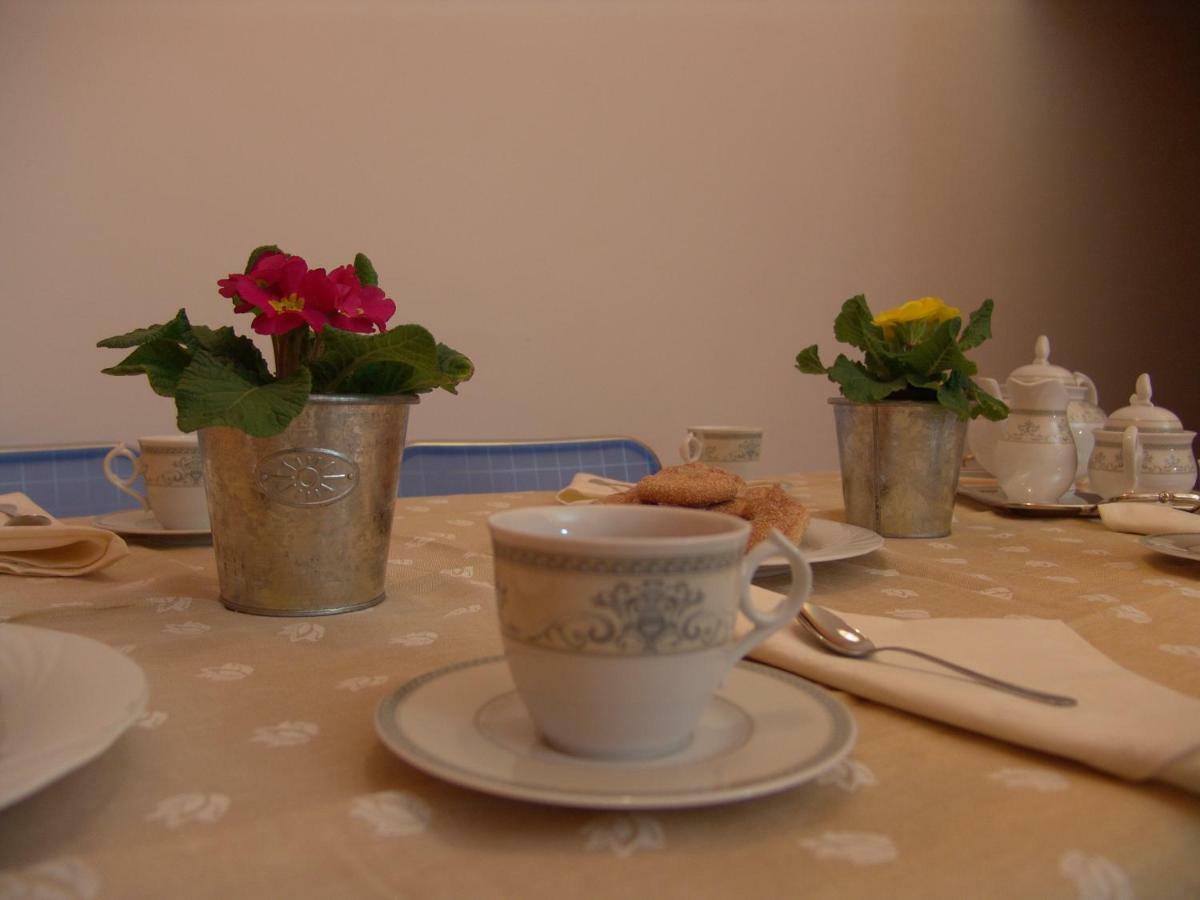 カターニア I Colori Di Sara Bed & Breakfast エクステリア 写真